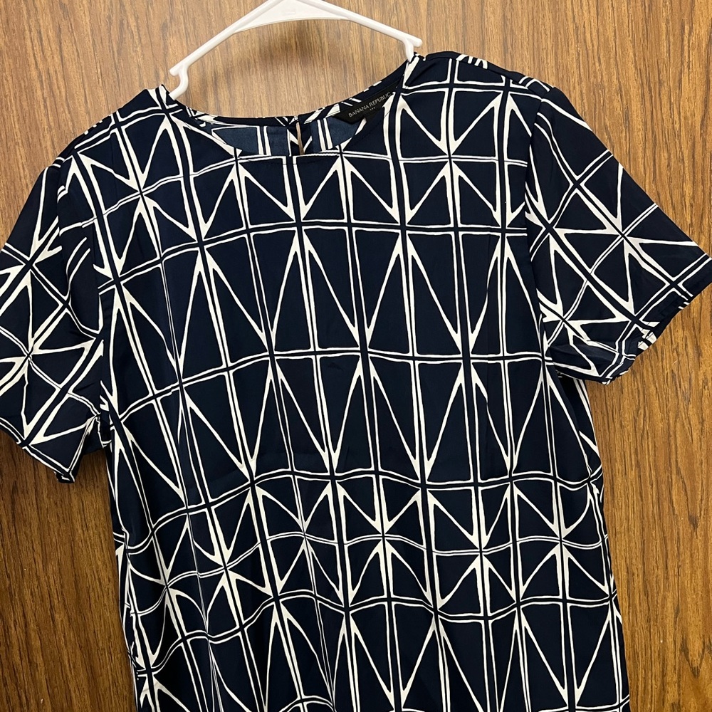 Banana Republic Blouse Size M